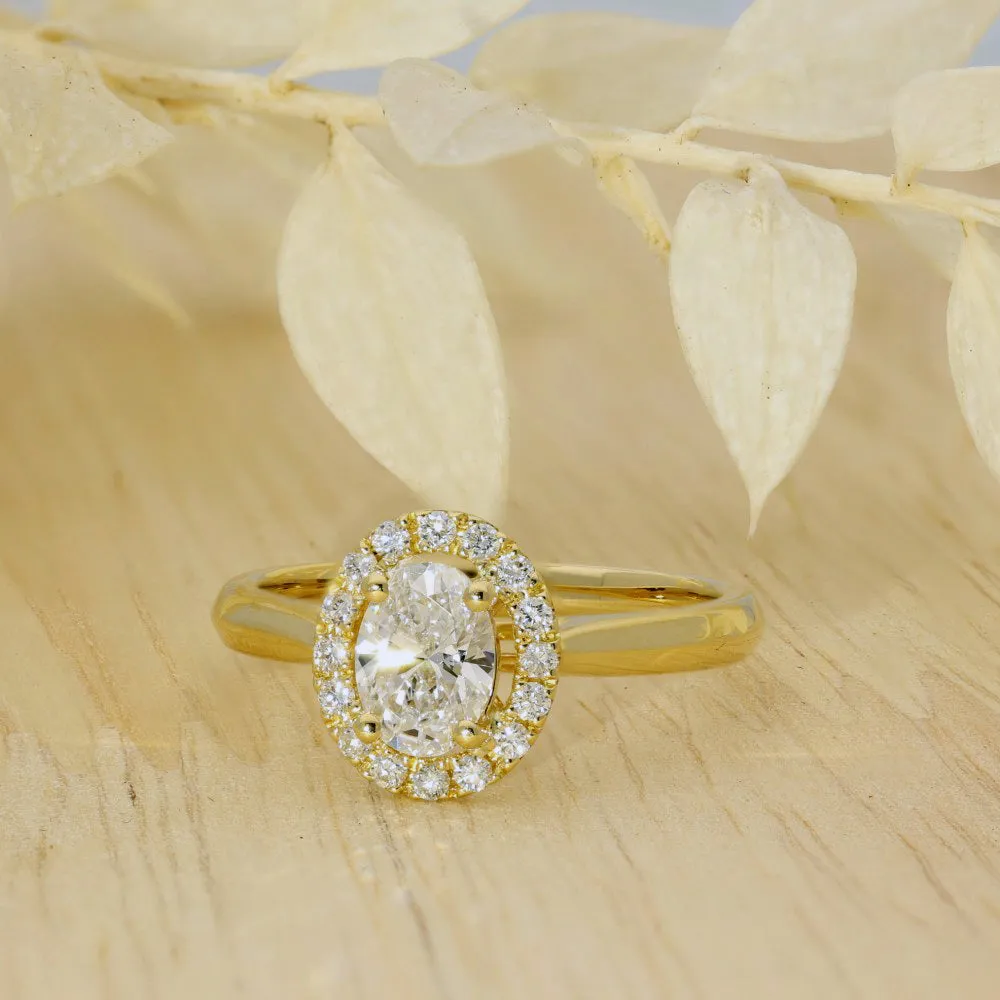 18ct Yellow Gold Laboratory-Grown Oval Diamond Halo Ring