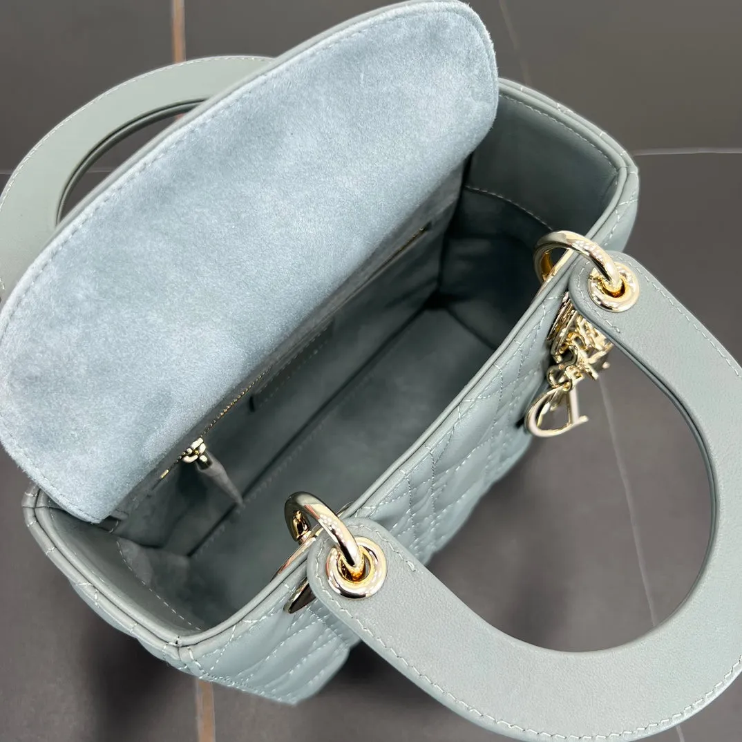 20CM Blue 4-Grid Vine Pattern Handheld Shoulder Bag 278082