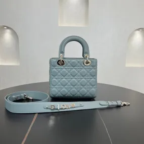 20CM Blue 4-Grid Vine Pattern Handheld Shoulder Bag 278082 20CM Blue 4-Grid Vine Pattern Handheld Shoulder Bag 278082