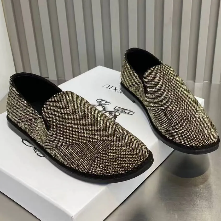 Casual rhinestone shoes