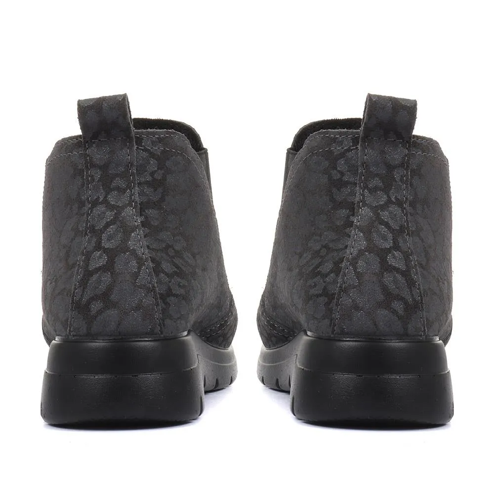 Leopard Print Chelsea Boots - FLY30000 / 315 741