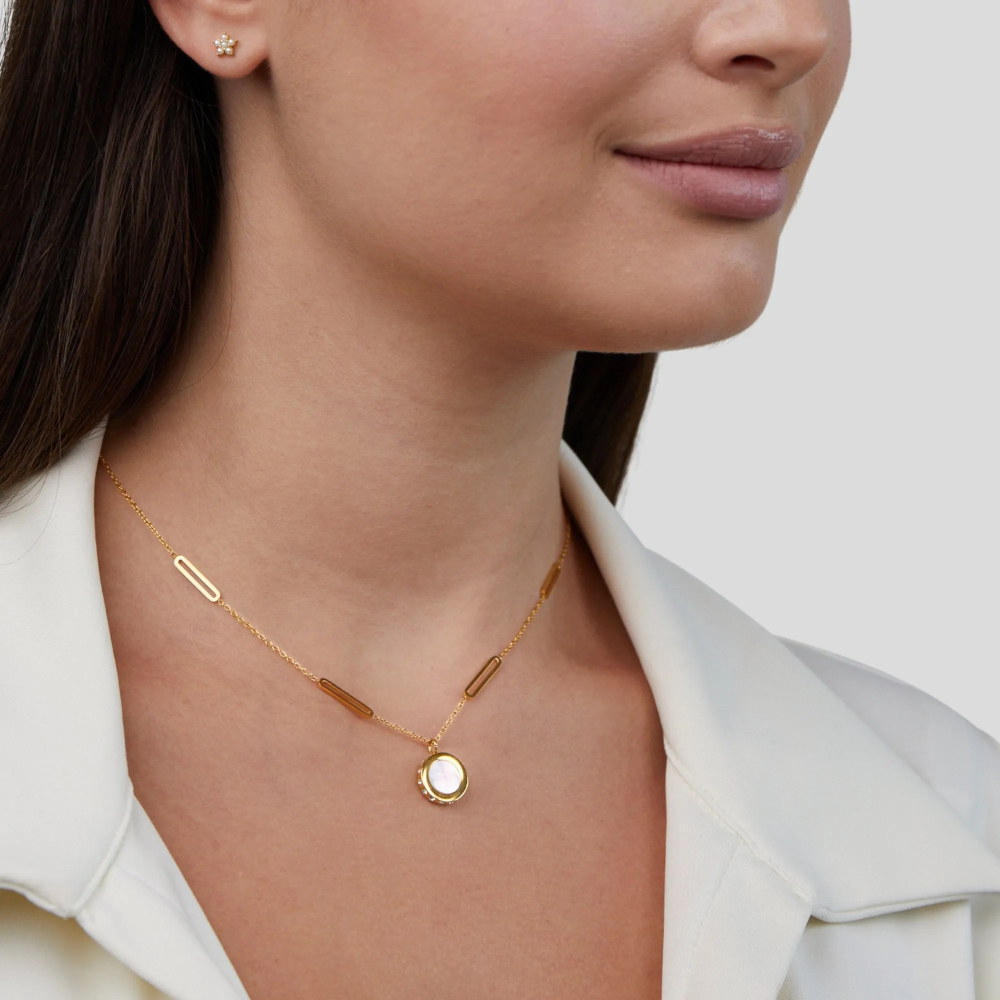 Serena Black & White Reversible Necklace