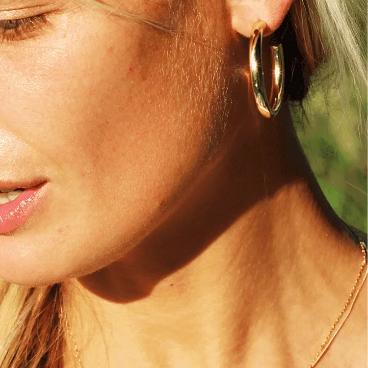 THE KENDAL HOOP LARGE - 18k gold plated